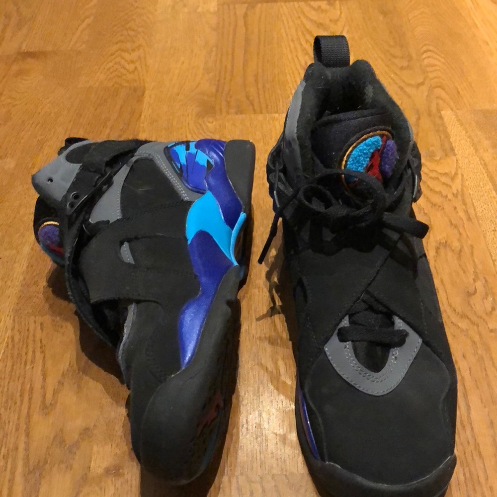 Authentic Air Jordan 8 - youth size 5.5